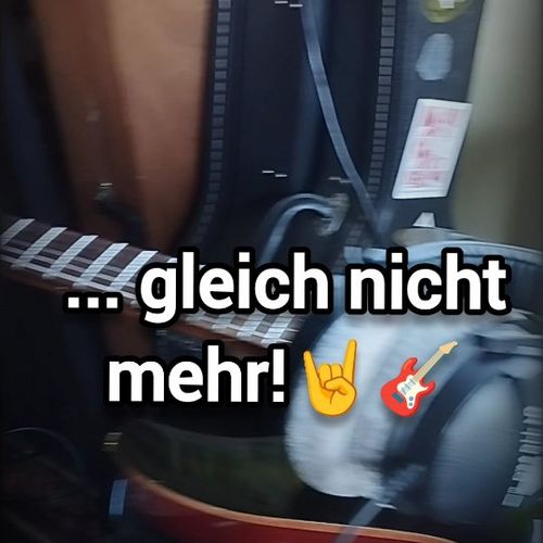 Unsere Gitarre chillt, der Kopfhörer kuschelt! Was als nächstes kommt ist Krach🤘🎸

👉Folgt uns und bleibt immer auf dem...
