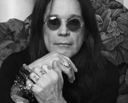 Inspiration, Unikum und Wegbereiter. Danke das wir dir zuhören durften. R.I.P. Ozzy. Grüße an Dio, Lemmy und...